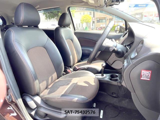 Nissan NOTE 2015-05 8283050-6