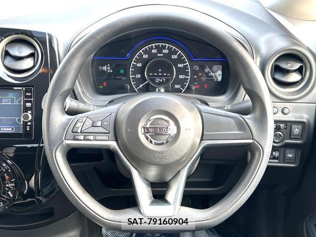 Nissan NOTE 2017-06 8283165-9