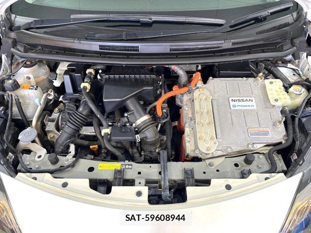 Nissan NOTE 2019-06 8283475-16