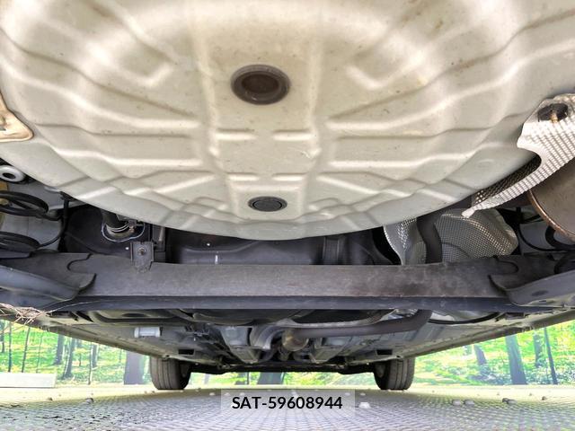 Nissan NOTE 2019-06 8283475-17