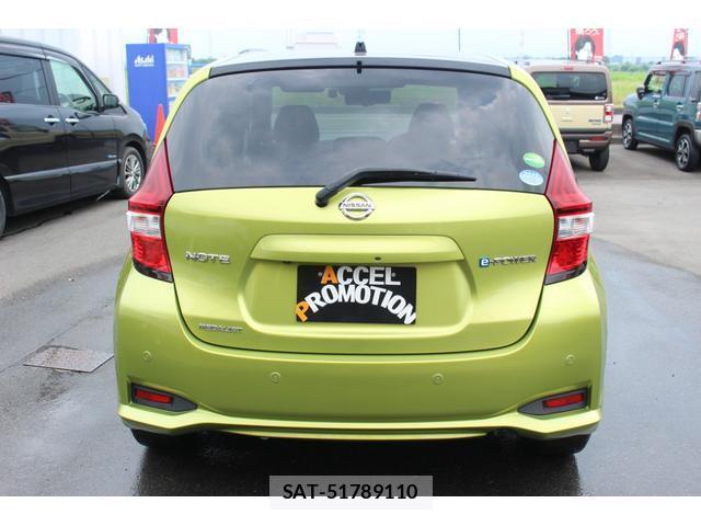 Nissan NOTE 2018-07 8283517-1