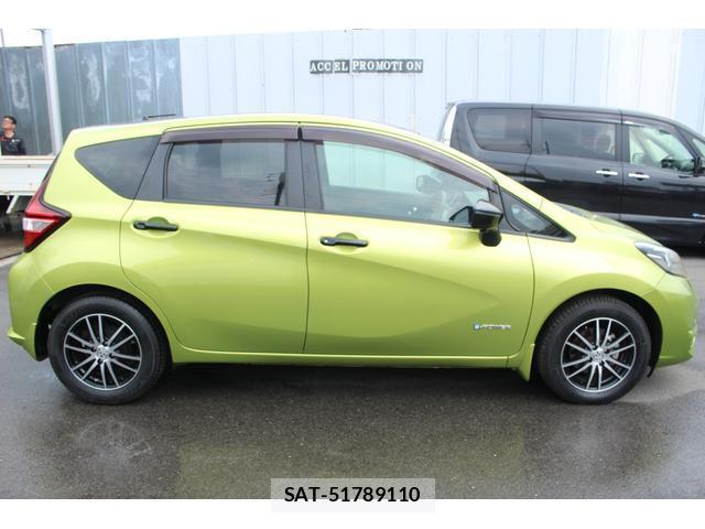 Nissan NOTE 2018-07 8283517-13