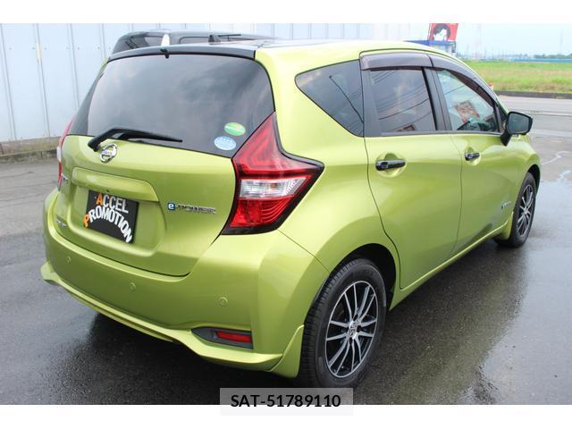 Nissan NOTE 2018-07 8283517-16