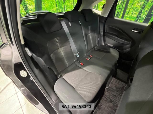 Nissan NOTE 2021-08 8283643-8