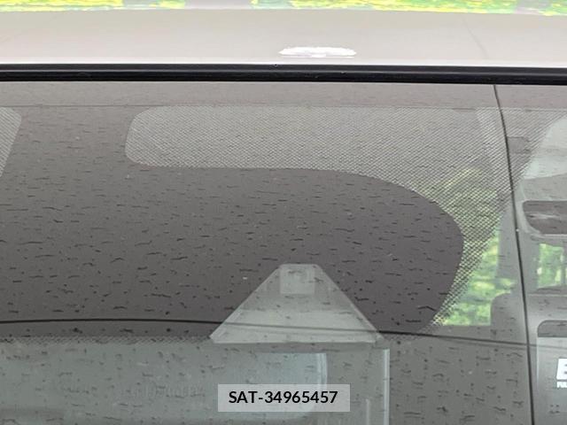 Nissan NOTE 2017-03 8283648-2
