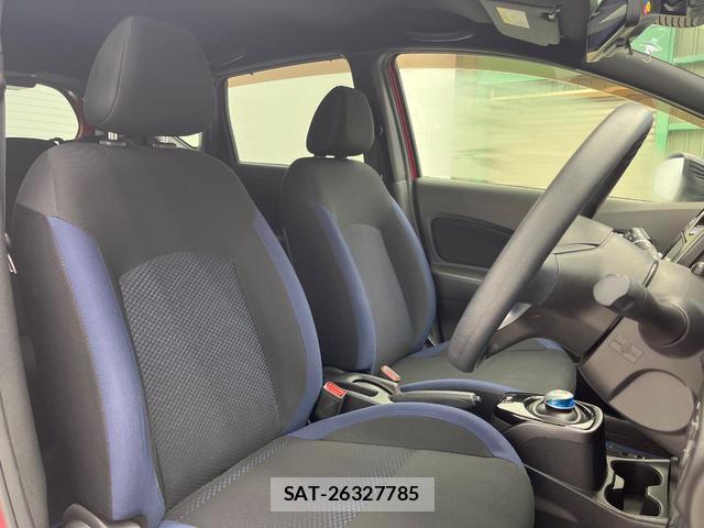 Nissan NOTE 2018-09 8283768-7