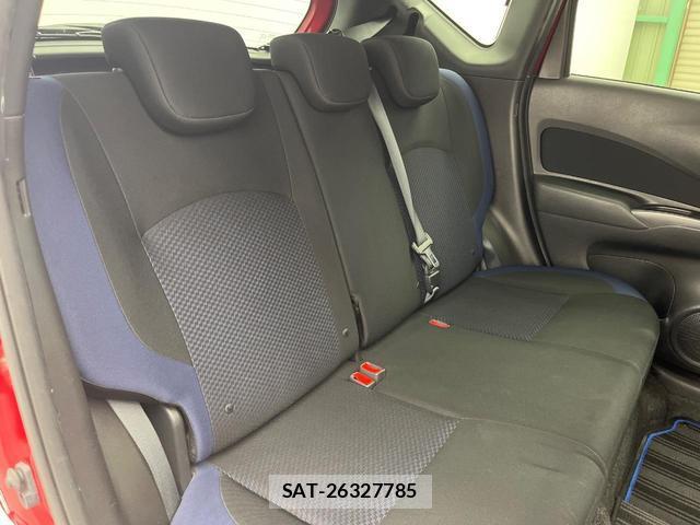 Nissan NOTE 2018-09 8283768-8