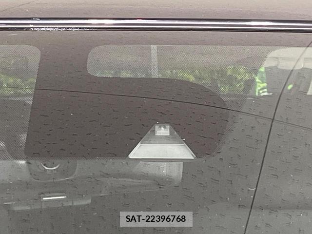 Nissan NOTE 2017-08 8283804-2