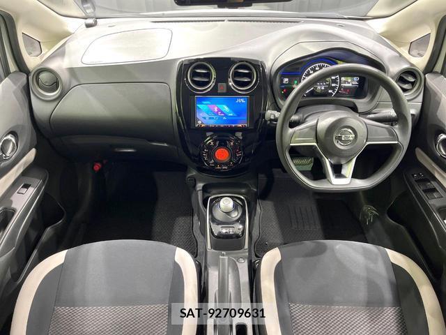 Nissan NOTE 2019-06 8283984-1