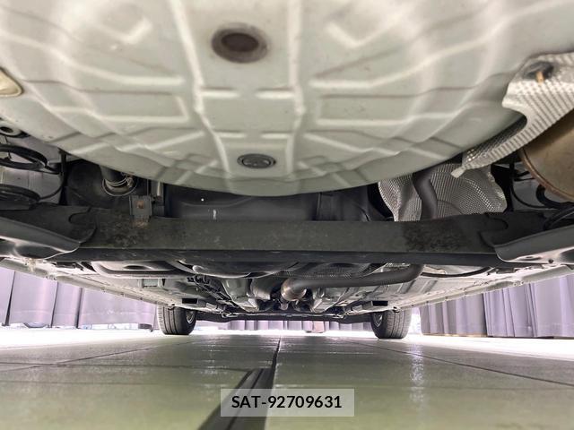 Nissan NOTE 2019-06 8283984-18