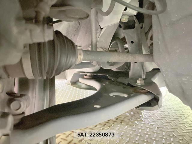 Nissan NOTE 2018-06 8284285-19