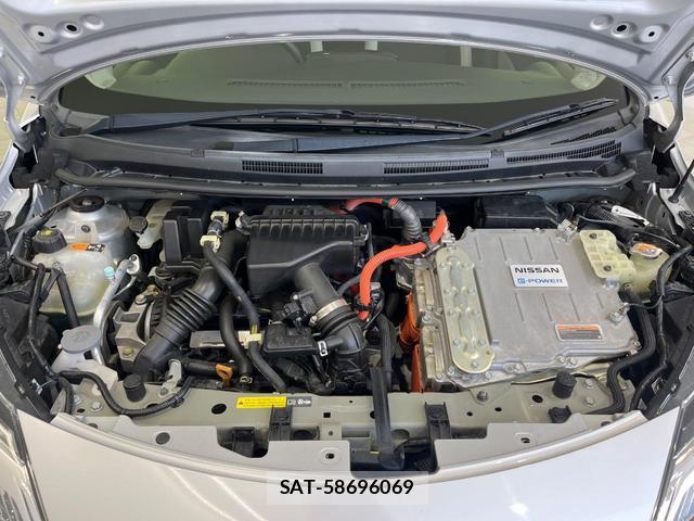 Nissan NOTE 2018-11 8284940-17