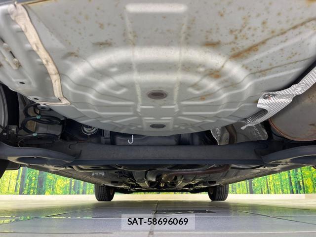 Nissan NOTE 2018-11 8284940-18