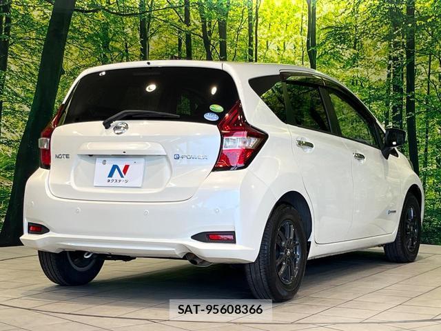Nissan NOTE 2018-06 8285183-16