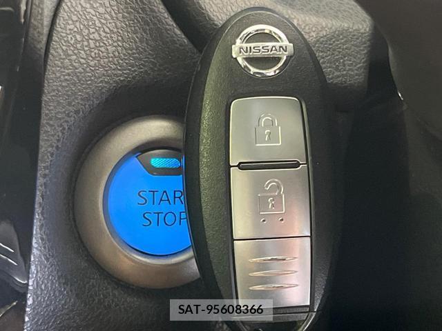 Nissan NOTE 2018-06 8285183-6