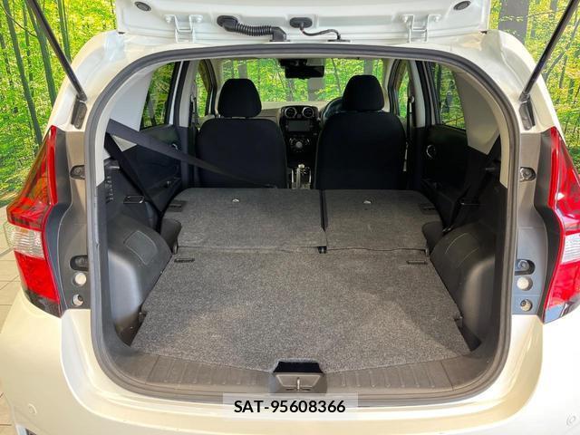Nissan NOTE 2018-06 8285183-9