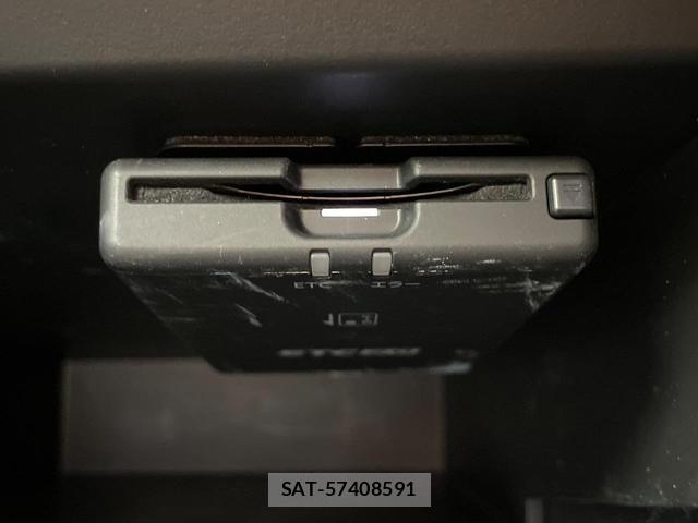 Nissan NOTE 2019-08 8285358-5