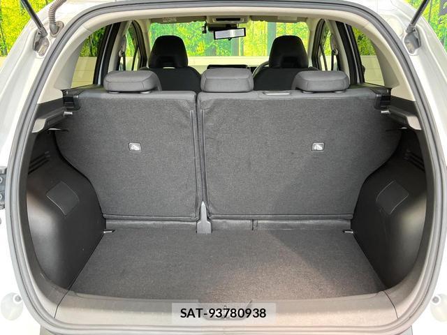 Nissan NOTE 2022-10 8285459-9