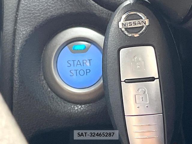 Nissan NOTE 2018-11 8285624-6