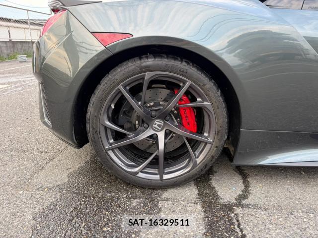 Honda NSX 2018-08 8284806-12
