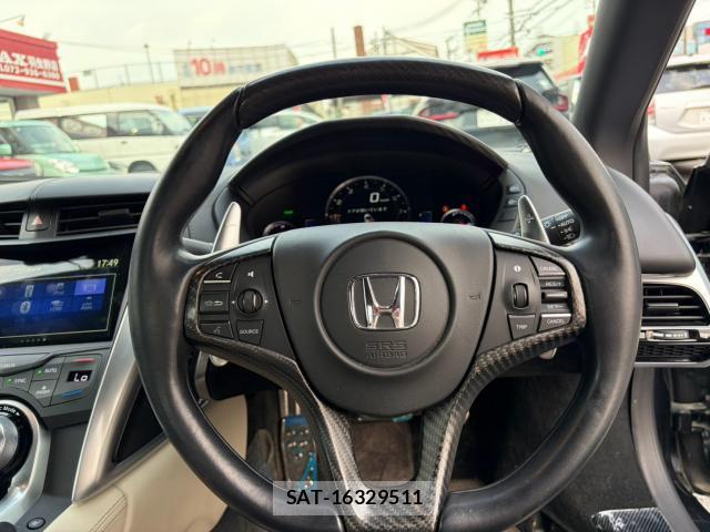 Honda NSX 2018-08 8284806-17