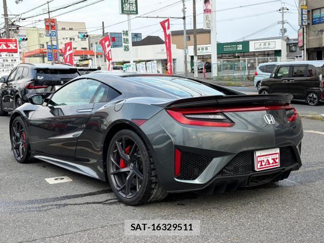 Honda NSX 2018-08 8284806-2