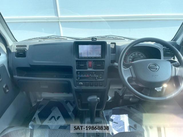 Nissan CLIPPER TRUCK 2015-12 8282706-1