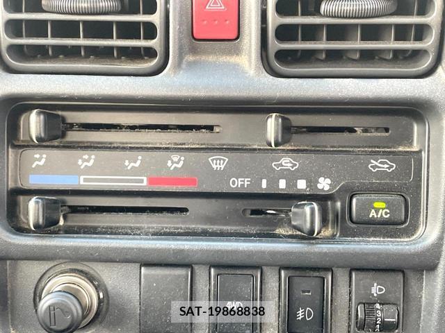 Nissan CLIPPER TRUCK 2015-12 8282706-18
