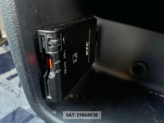 Nissan CLIPPER TRUCK 2015-12 8282706-4