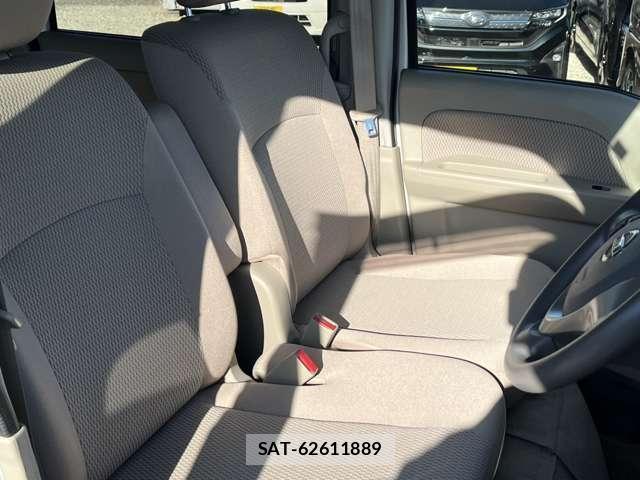 Nissan CLIPPER RIO 2022-02 8283331-3