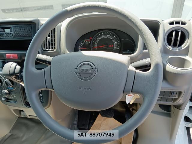 Nissan CLIPPER VAN 2024-12 8277171-11