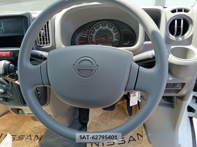 Nissan CLIPPER VAN 2024-11 8277173-10