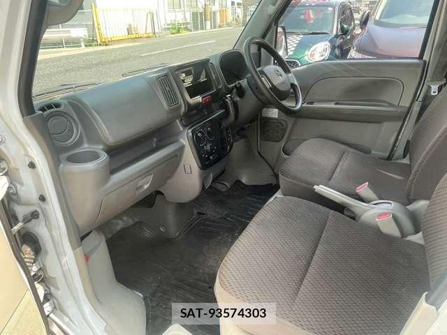 Nissan CLIPPER VAN 2018-04 8284204-11