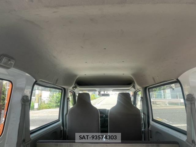 Nissan CLIPPER VAN 2018-04 8284204-15