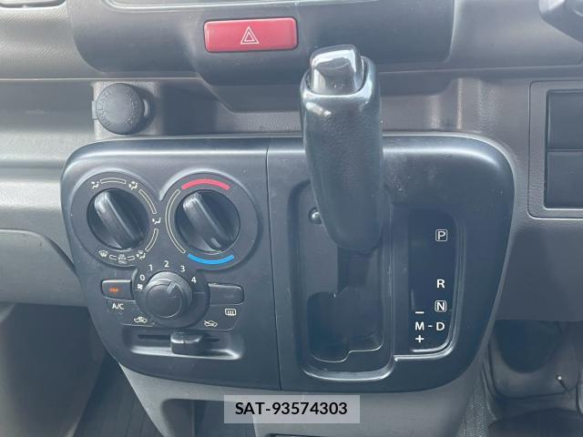 Nissan CLIPPER VAN 2018-04 8284204-17