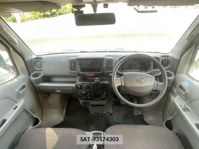Nissan CLIPPER VAN 2018-04 8284204-2