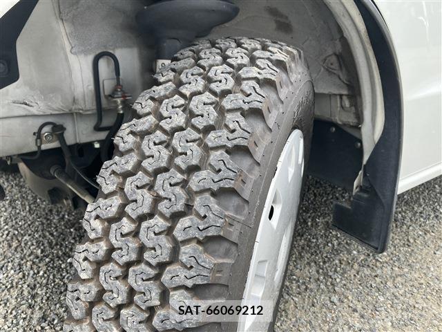 Nissan CLIPPER VAN 2018-05 8285844-18