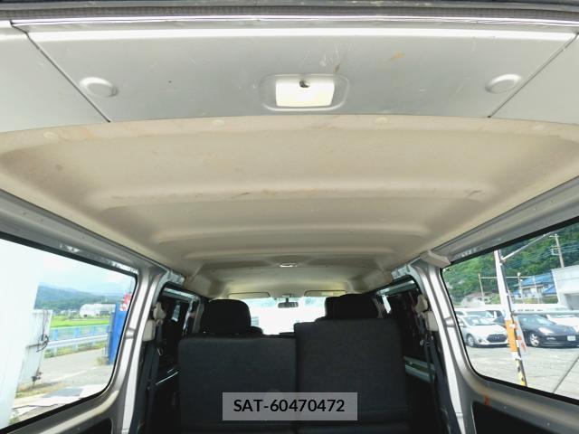 Nissan NV350 Caravan 2015-01 8276944-11