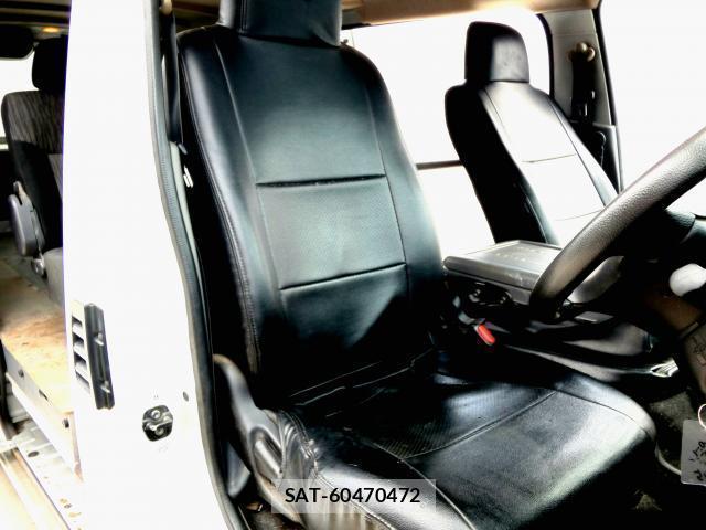 Nissan NV350 Caravan 2015-01 8276944-14