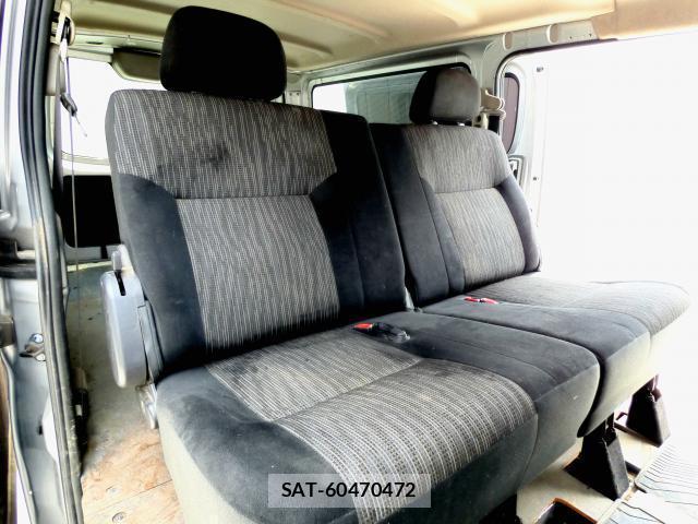 Nissan NV350 Caravan 2015-01 8276944-15