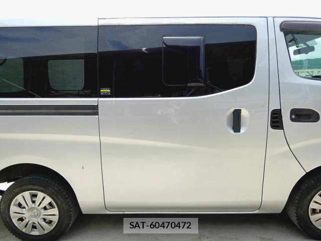 Nissan NV350 Caravan 2015-01 8276944-9