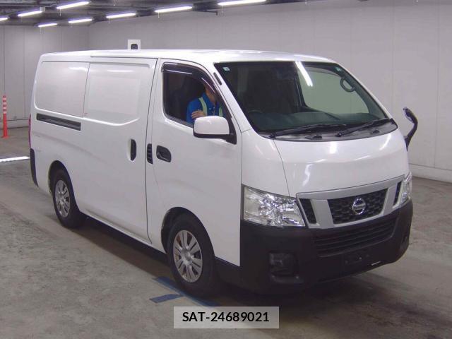 Nissan NV350 Caravan 2015-08 8277476-0