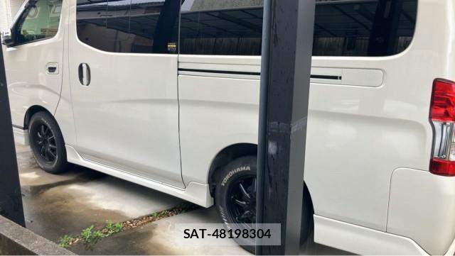 Nissan NV350 Caravan 2017-12 8281599-10