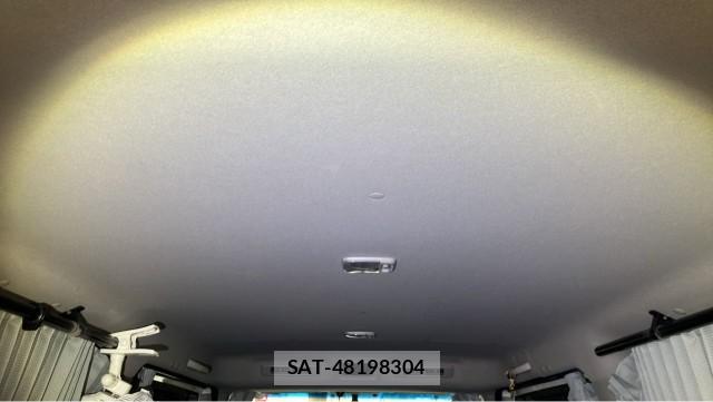 Nissan NV350 Caravan 2017-12 8281599-15