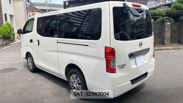 Nissan NV350 Caravan 2015-12 8281618-12