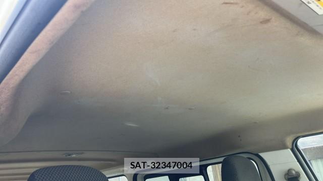 Nissan NV350 Caravan 2015-12 8281618-15