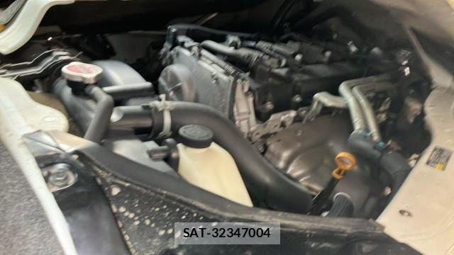 Nissan NV350 Caravan 2015-12 8281618-7
