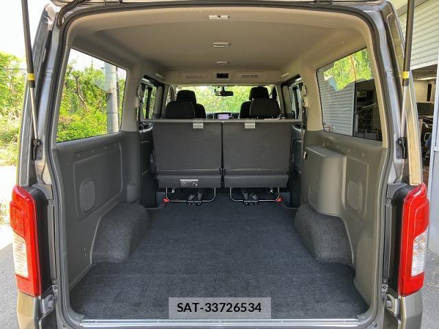 Nissan NV350 Caravan 2020-11 8281971-6
