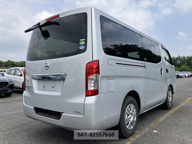 Nissan NV350 Caravan 2021-05 8281980-1