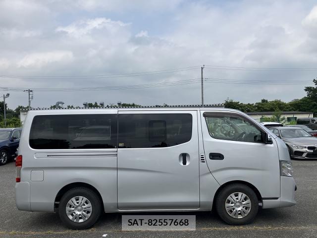 Nissan NV350 Caravan 2021-05 8281980-2